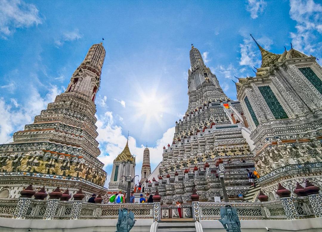 Wat Arun Thailand: Lokasi, Harga Tiket, Aktivitas, dan Tips