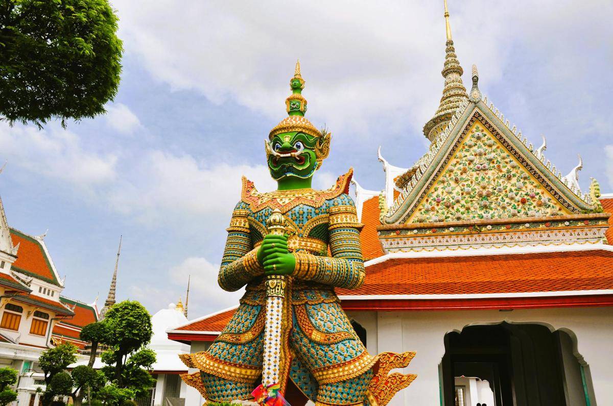 potret Wat Arun, Thailand (pexels.com/Meaw Zara)
