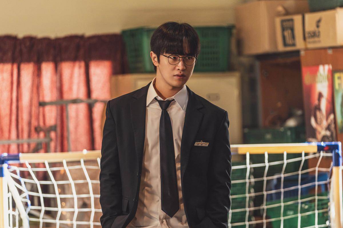 Kang Yoon Ki (Kim Do Wan) di drakor ONE: High School Heroes (twitter.com/NAMOOACTORS2004)