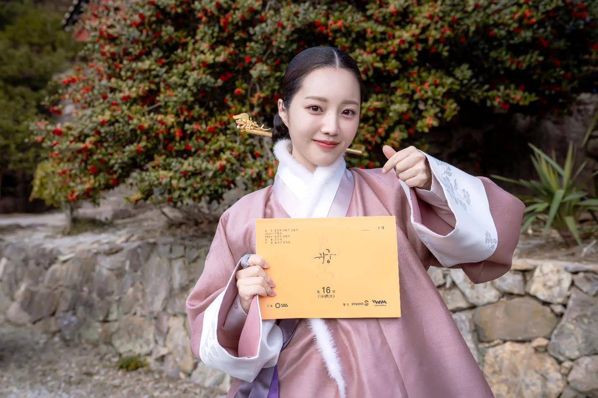 momen syuting terakhir drama The Haunted Palace (instagram.com/simstory_official)