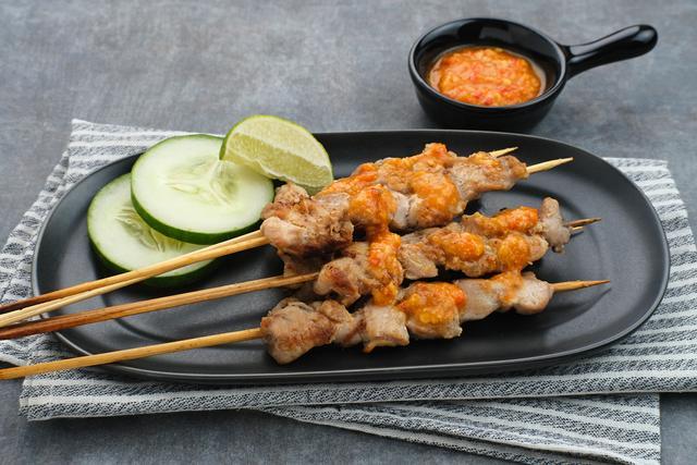 8 Sambal untuk Melengkapi Sate Daging agar Rasanya Makin Nampol