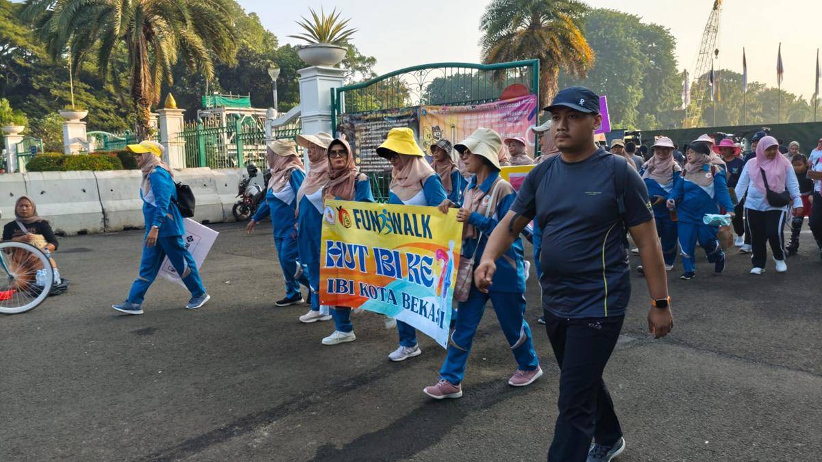 Fun Walk dalam rangka HUT IBI ke-74 dan Hari Bidan Internasional (International D