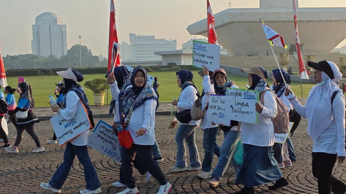 Fun Walk dalam rangka HUT IBI ke-74 dan Hari Bidan Internasional (International D
