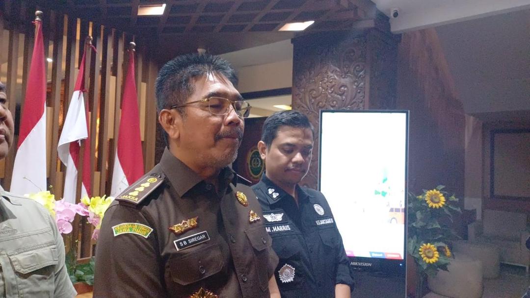 Kejati Buru Pemberi Gratifikasi Kabid Dinas PU Pemkot Surabaya
