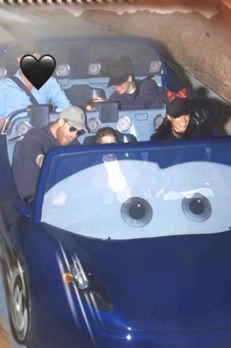 Keluarga Pangeran Harry dan Meghan Markle Rayakan Ultah Lilibeth di Disneyland (instagram.com/meghan)