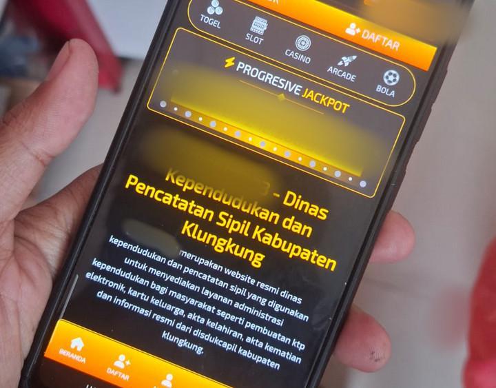Nama Domain Disdukcapil Klungkung Dicatut Situs Judi Online