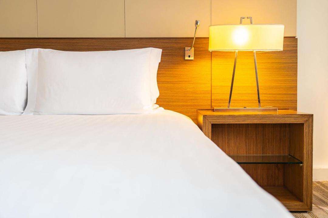 6 Desain Lampu Kamar yang Dukung Ritme Sirkadian Saat Tidur