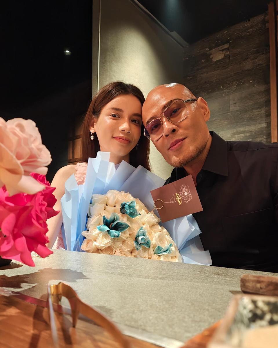 Potret Anniversary ke-3 Deddy Corbuzier dan Sabrina Chairunnisa