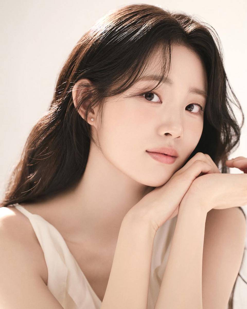 potret Shin Si A (instagram.com/management_soop)