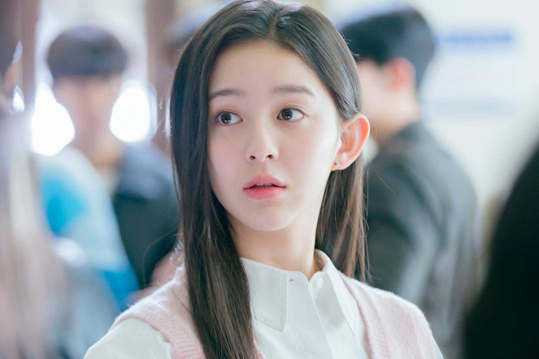 still cut drama Spring of Youth (instagram.com/sbsdrama.official)