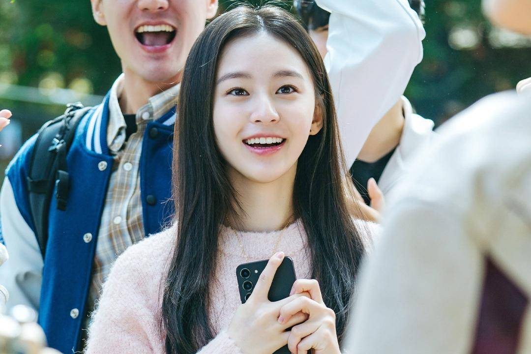 still cut drama Spring of Youth (instagram.com/sbsdrama.official)
