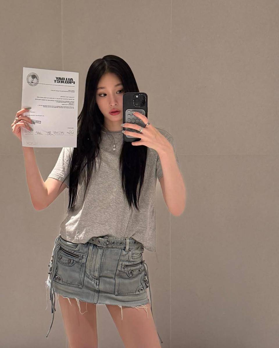 Annie (instagram.com/anniesymoon)