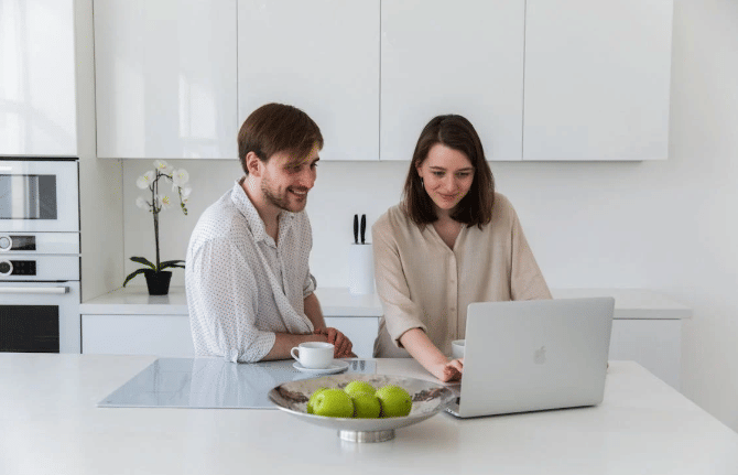 ilustrasi couple (pexels.com/ekaterina-bolovtsova)