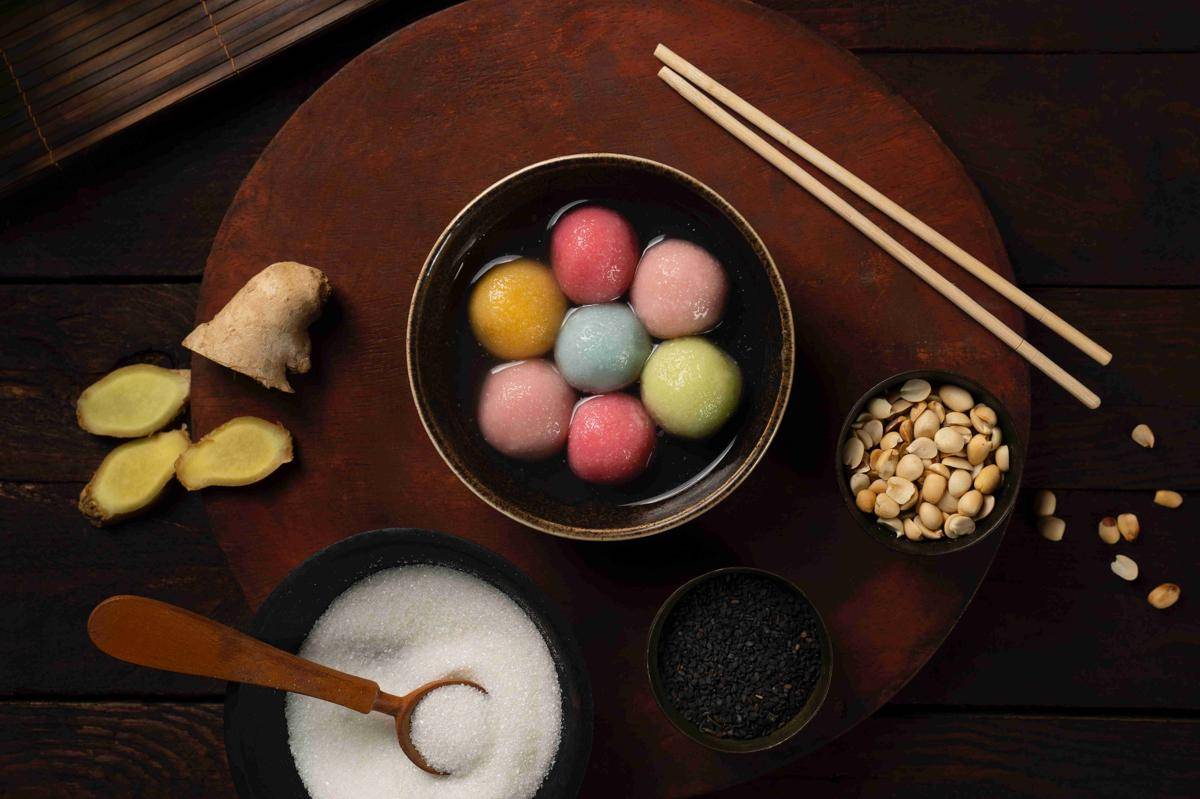 ilustrasi tangyuan (freepik.com/freepik)