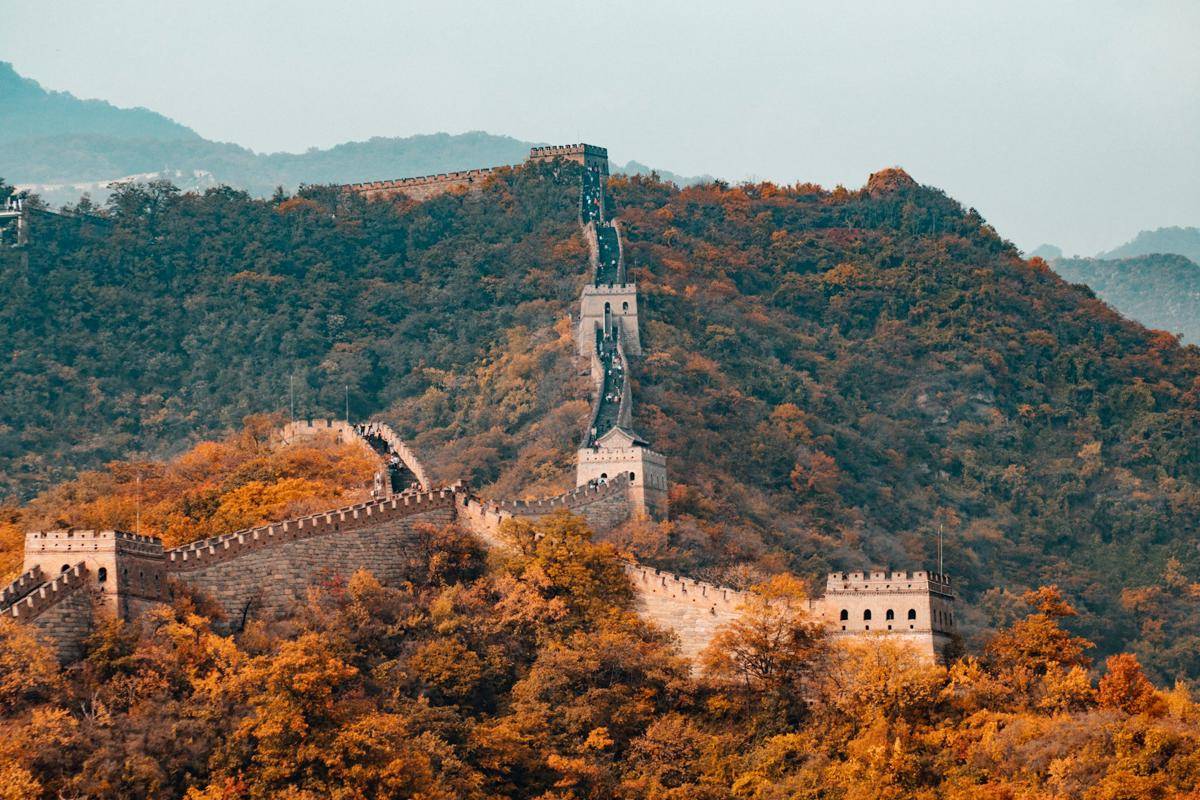 Tembok China, China (unsplash.com/hansonluu)