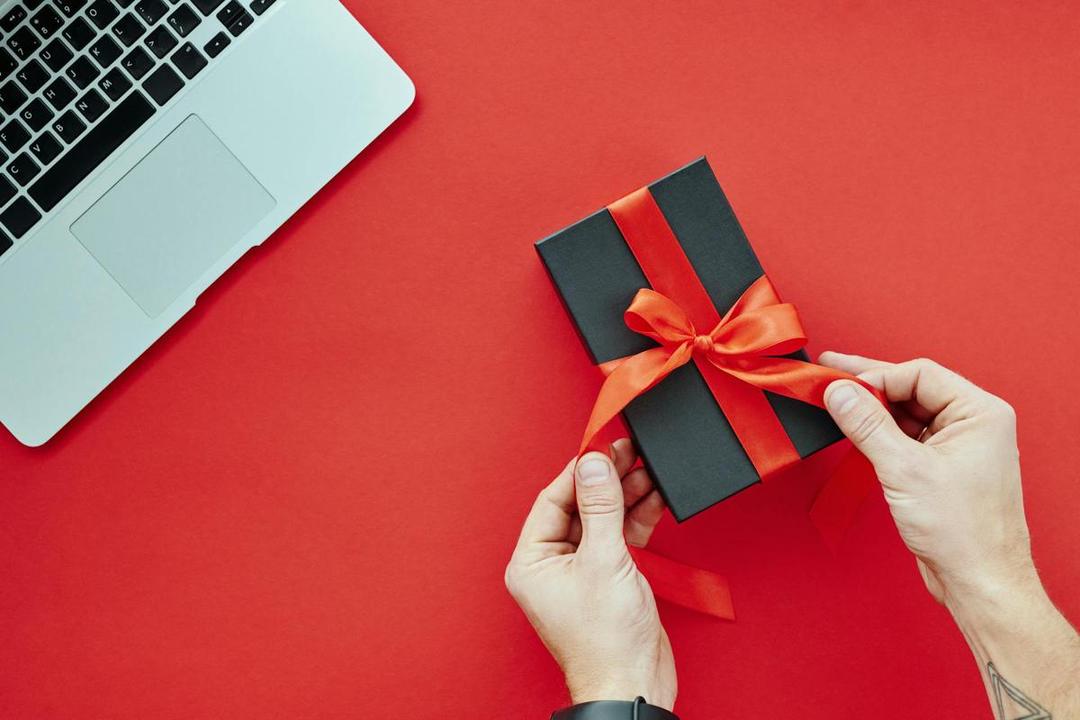 5 Ide Kado Digital untuk Pacar, Cocok Buat yang Lagi LDR!
