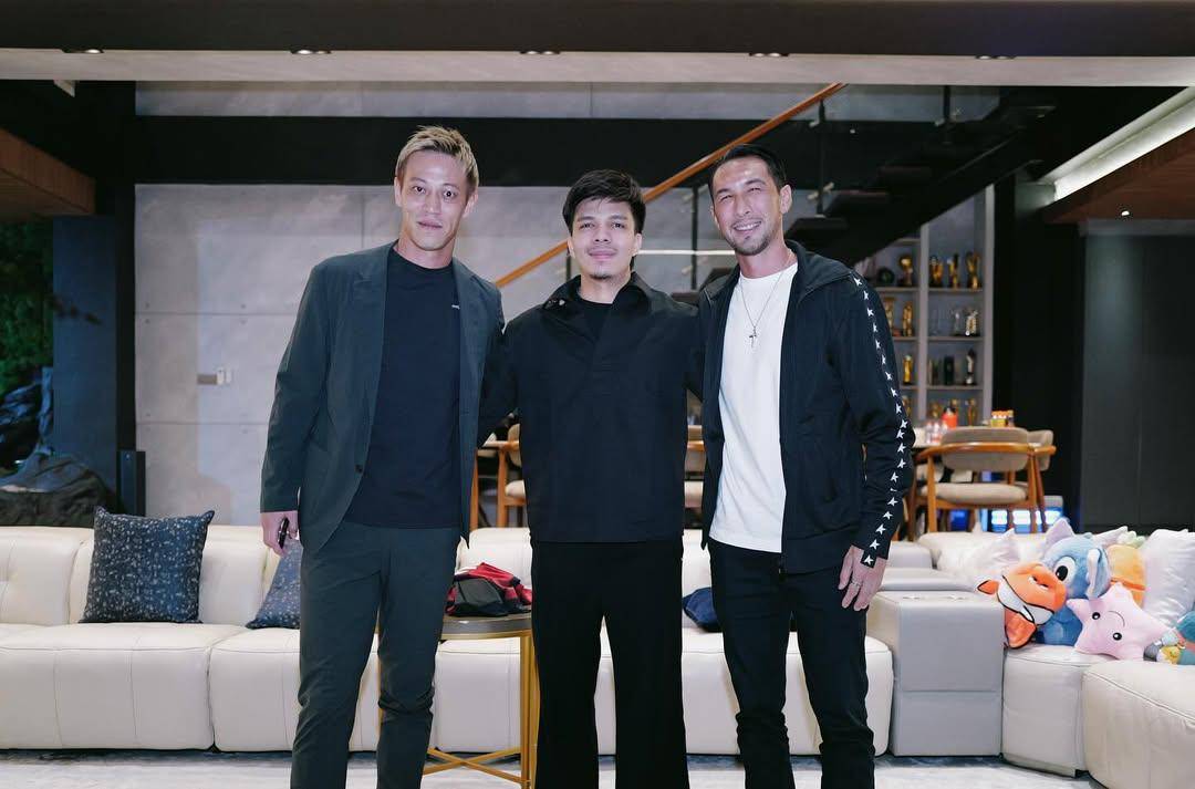Atta Ketemu Keisuke Honda (Instagram.com/attahalilintar)