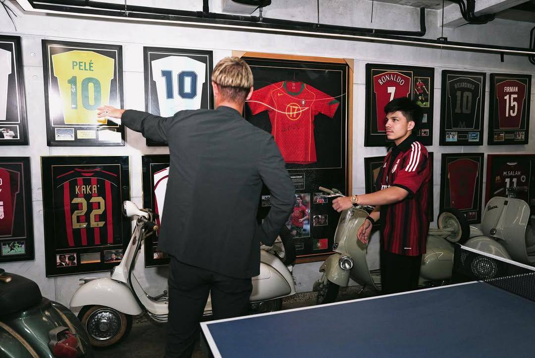 Atta Ketemu Keisuke Honda (Instagram.com/attahalilintar)