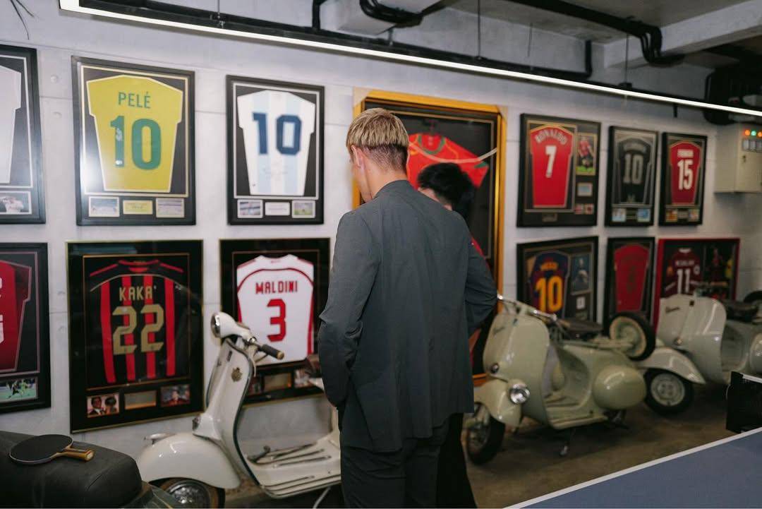 Atta Ketemu Keisuke Honda (Instagram.com/attahalilintar)