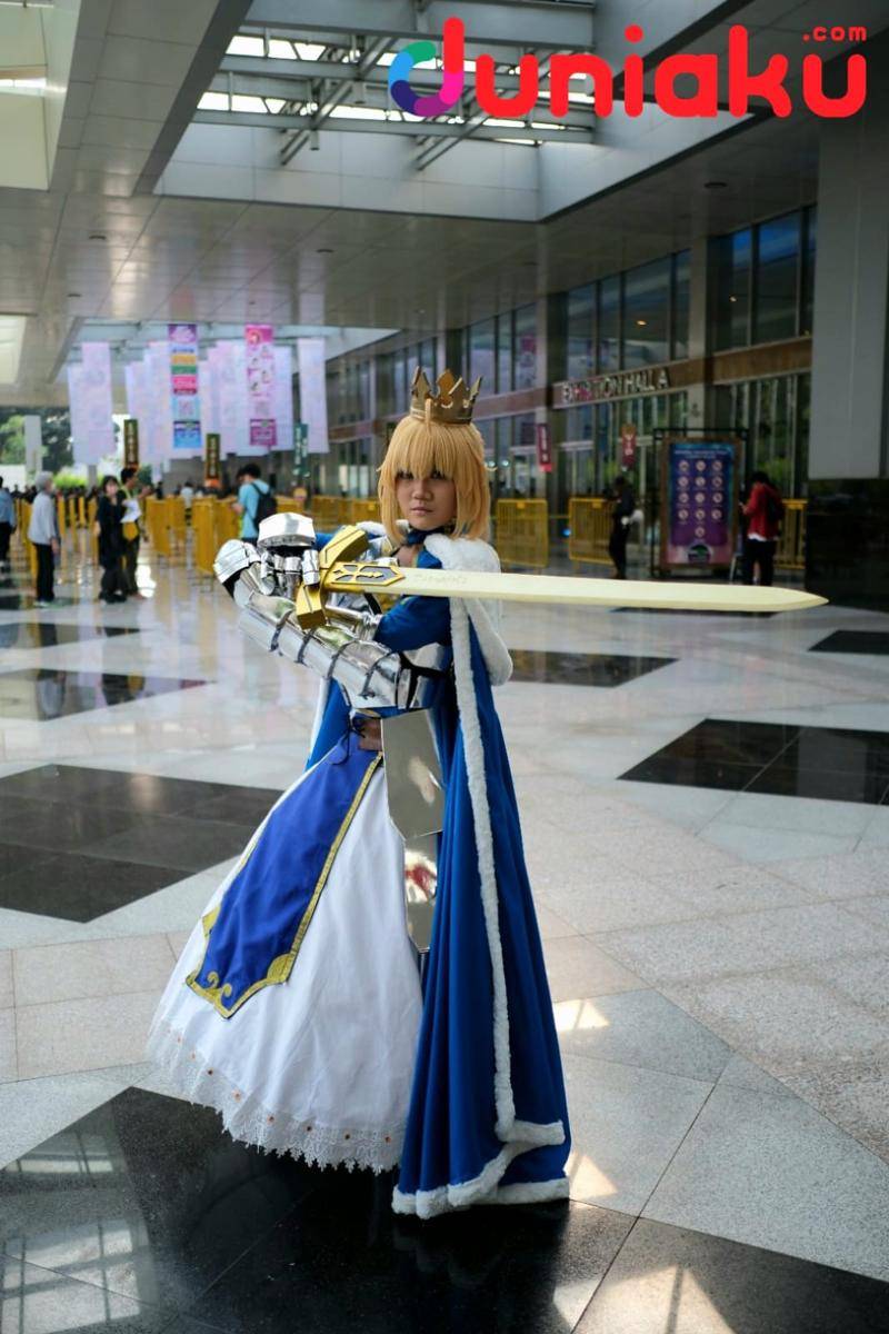 Artoria Pendragon 02.jpg