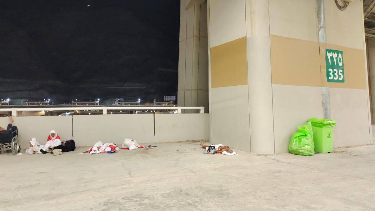 Lontar Jumrah Tasyriq, Jemaah Haji Bermalam di Jamarat