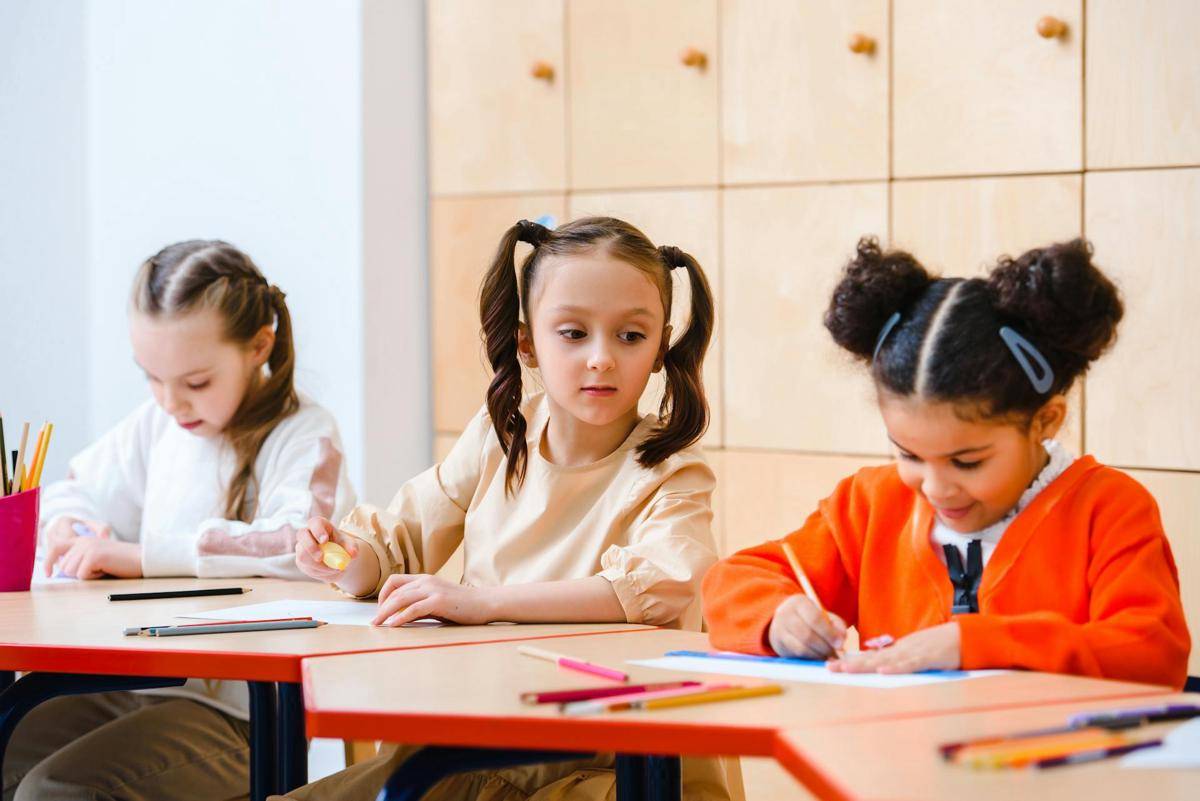 ilustrasi seseorang siswa (pexels.com/Anastasia Shuraeva)