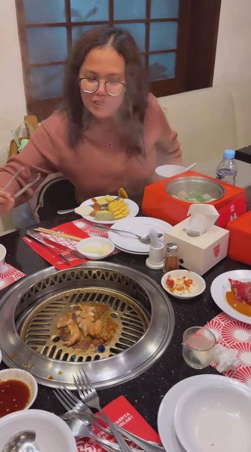 Meisya Siregar Perpisahan dengan Pengasuh Anaknya (Instagram.com/meisya_siregar)