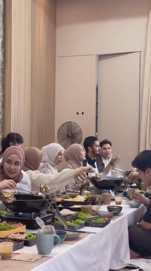 Syukuran Rumah Baru Dara Arafah (Instagram.com/daraarafah)