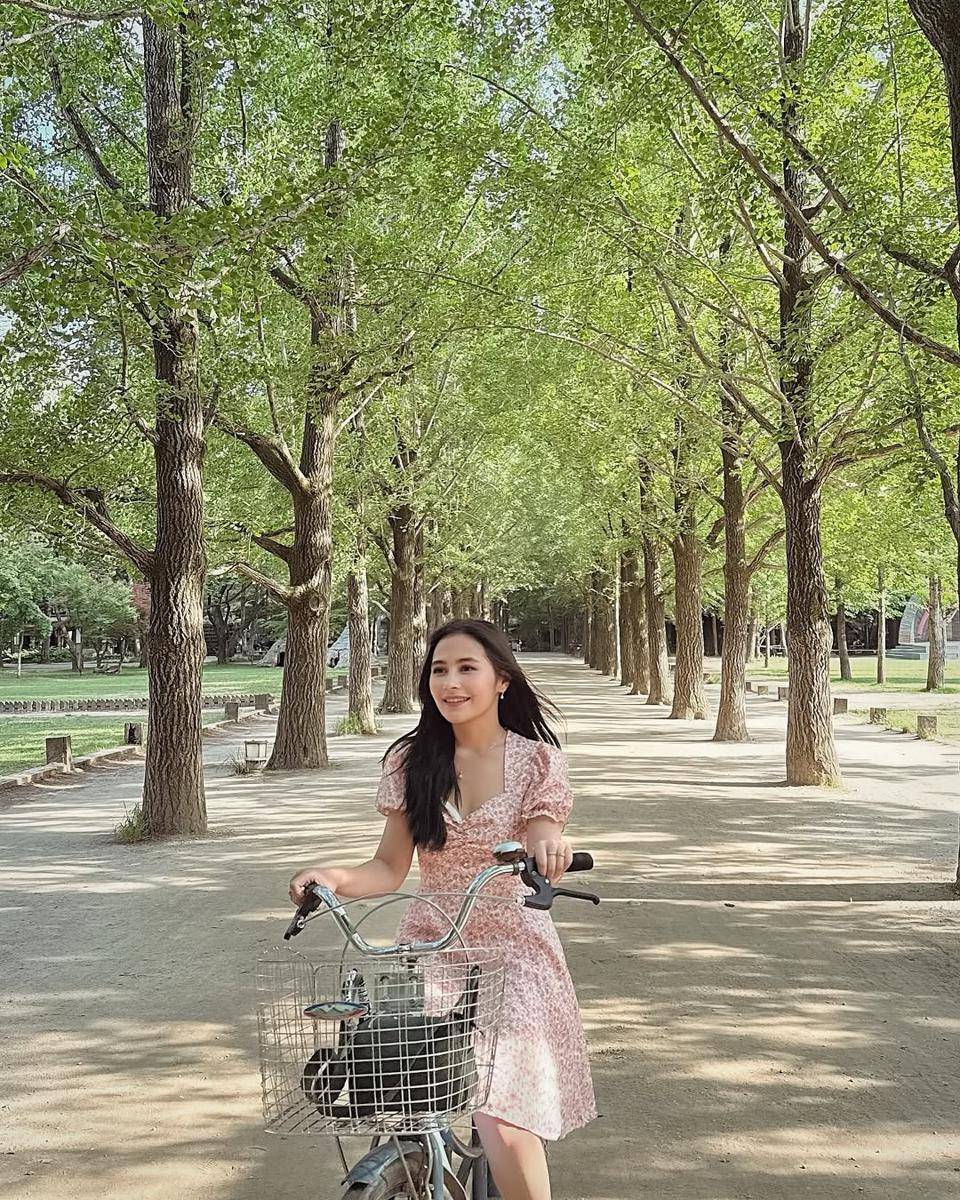 Prilly Latuconsia di Pulau nami, Korea Selatan (instagram.com/prillylatuconsina96)