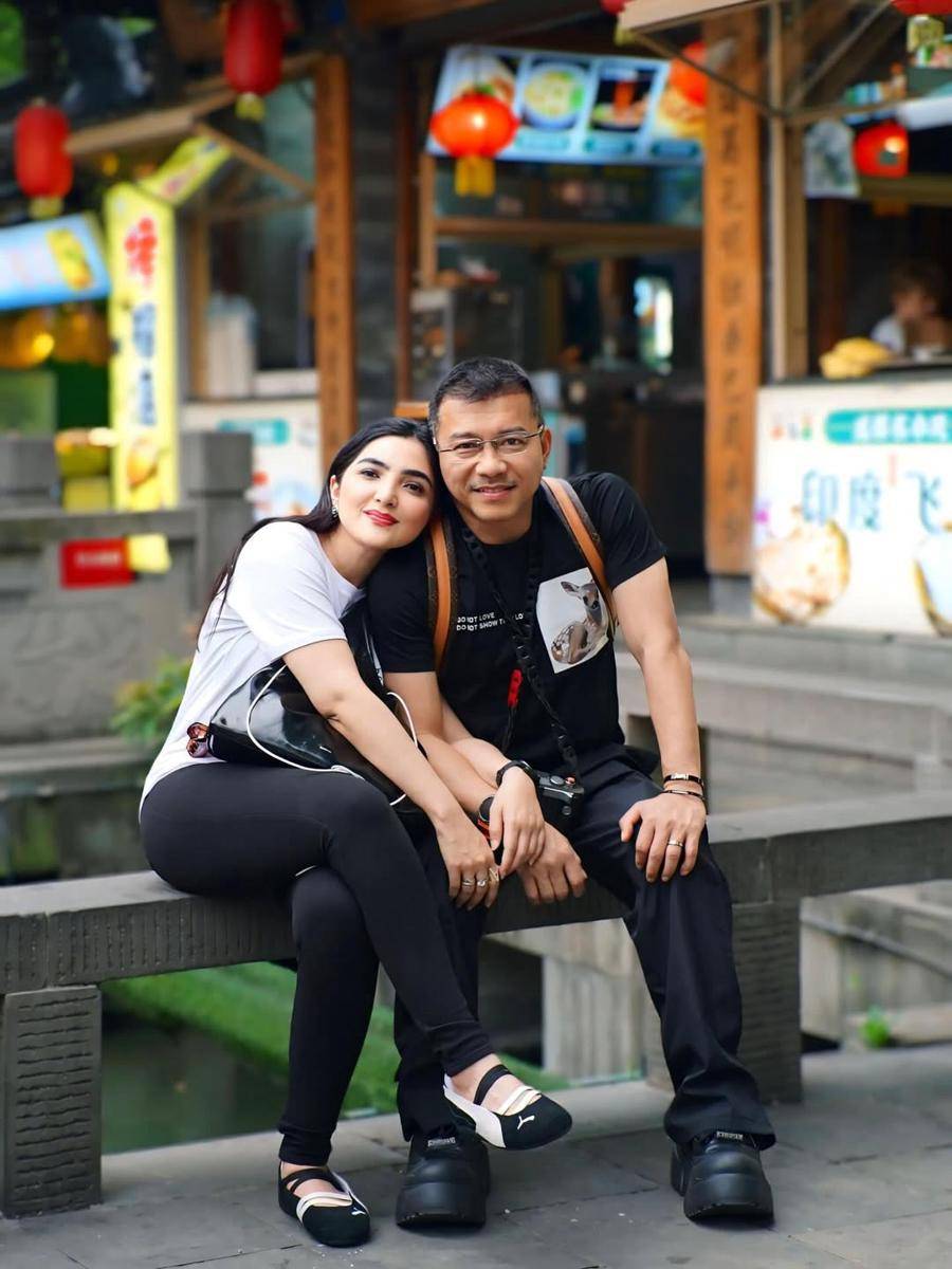 Anang dan Ashanty di Chengdu, China (instagram.com/ashanty_ash)
