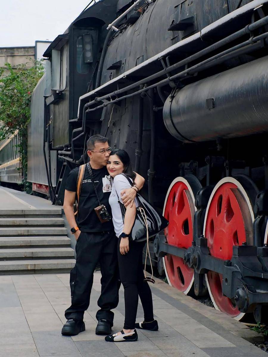 Anang dan Ashanty di Chengdu, China (instagram.com/ashanty_ash)