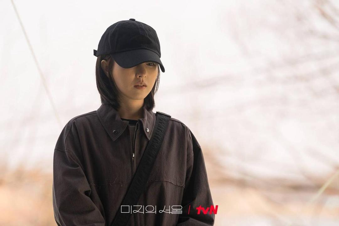 7 Perspektif Yu Mi Rae terhadap Rumor di Our Unwritten Seoul, Bikin Orang Hancur Perlahan