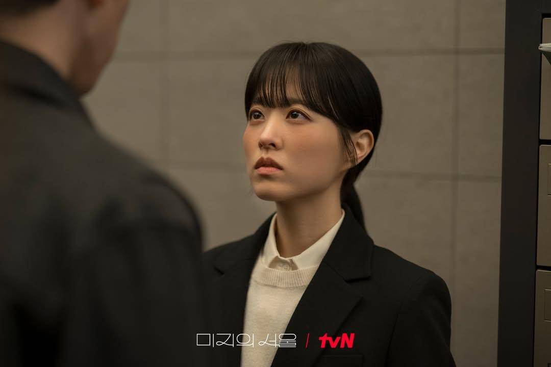 Still cut drama Our Unwritten Seoul (instagram.com/tvn_drama)