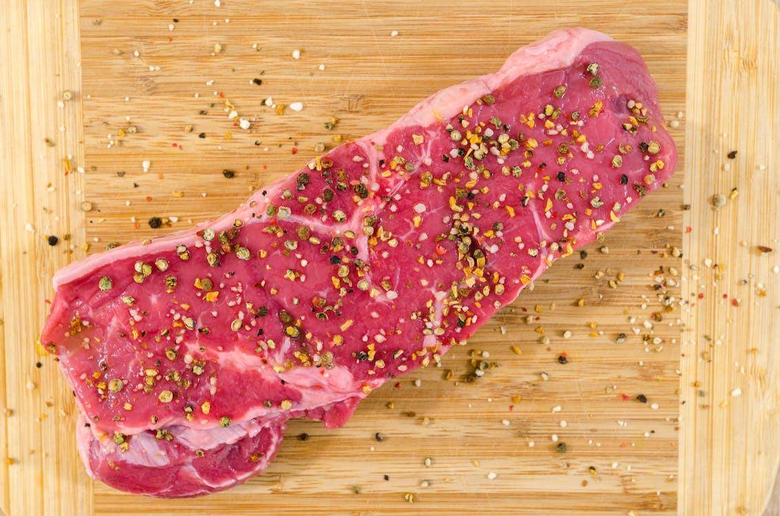 ilustrasi marinasi daging (pexels.com/Lukas)