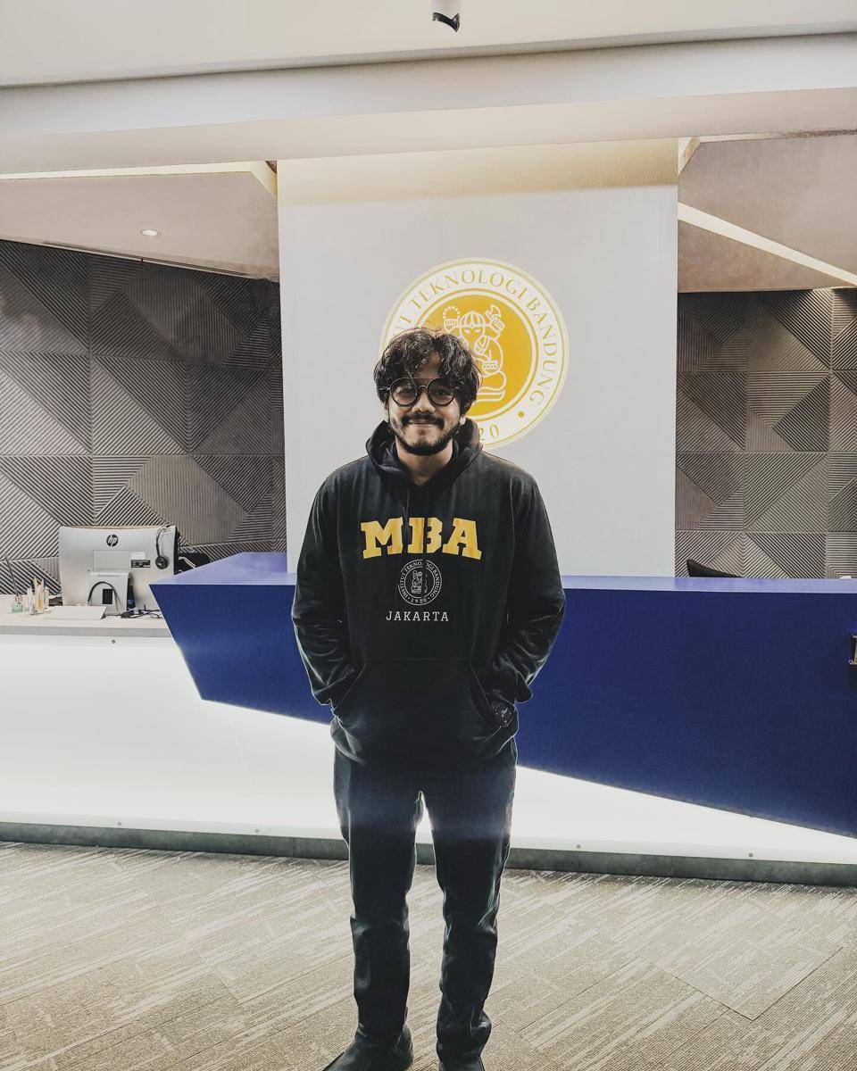 Ferry Irwandi (instagram.com/irwandiferry)