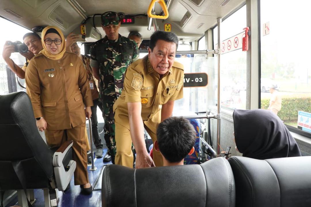 Pemkab Tangerang Sediakan Bus Gratis untuk Siswa SD-SMA