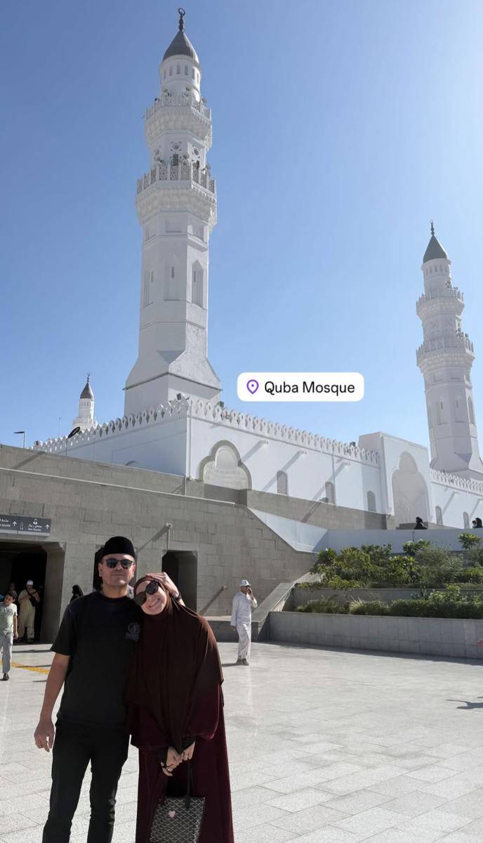 potret mesra Irish Bella dan suami setelah haji (instagram.com/_irishbella_)