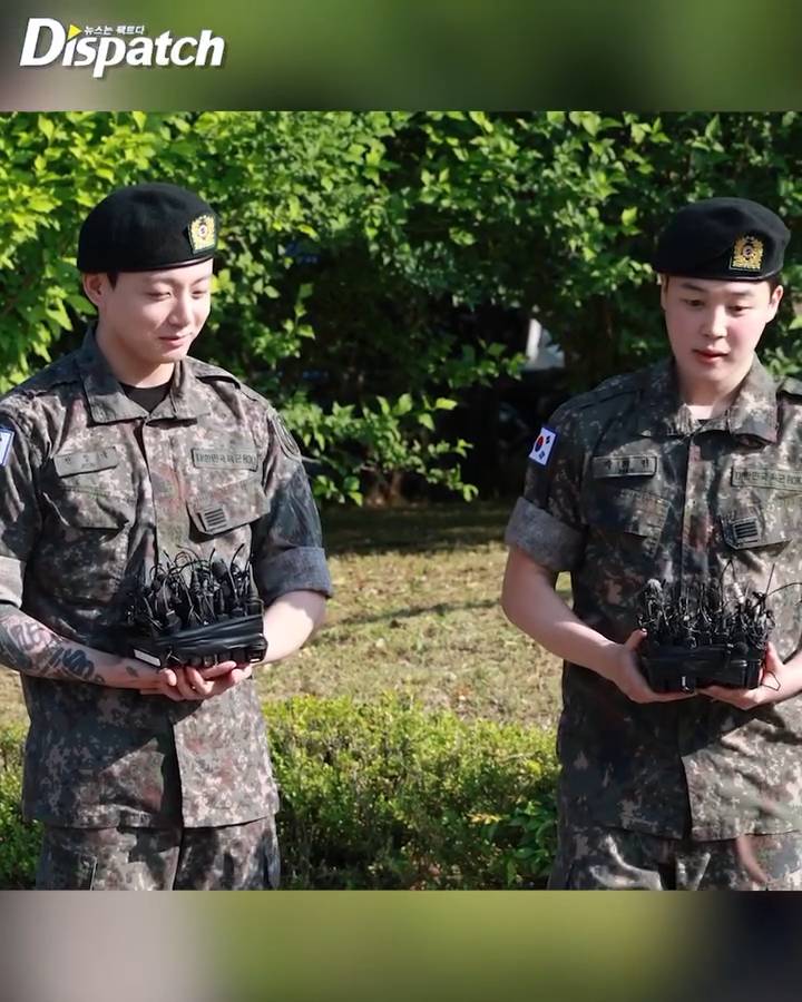 potret Jungkook dan Jimin BTS setelah menyelesaikan wajib militer (instagram.com/koreadispatch)