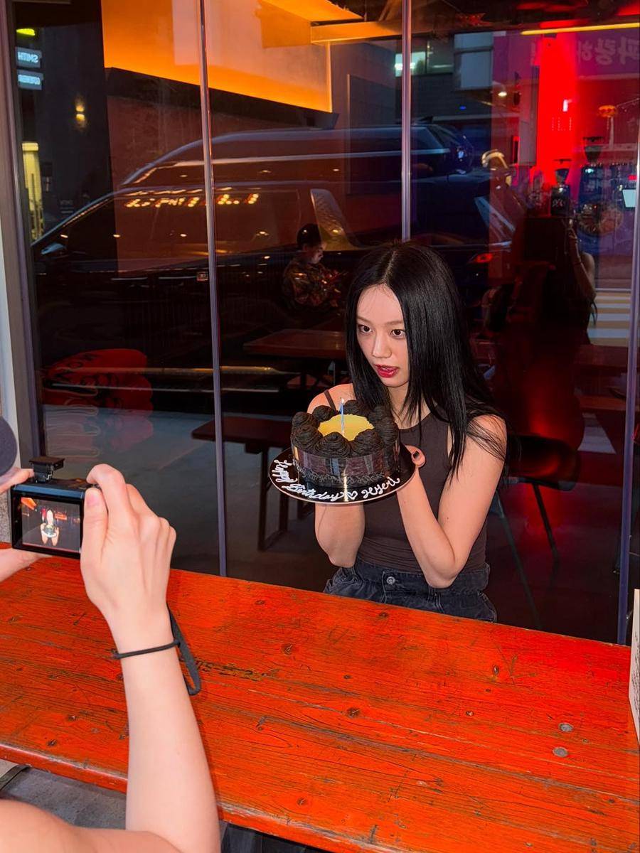 potret ulang tahun Hyeri ke-31 (instagram.com/hyeri_0609)