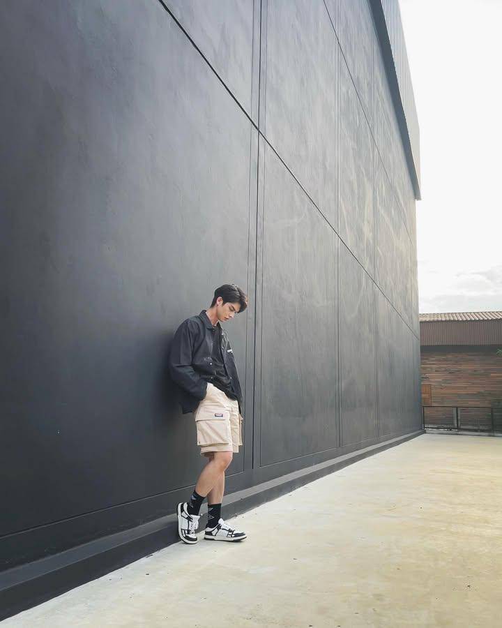 styling short pants ala Bright Vachirawit (instagram.com/bbrightvc)