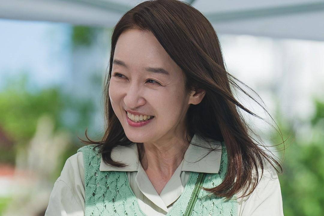 still cuts drama Salon de Holmes (instagram.com/channel.ena.d)