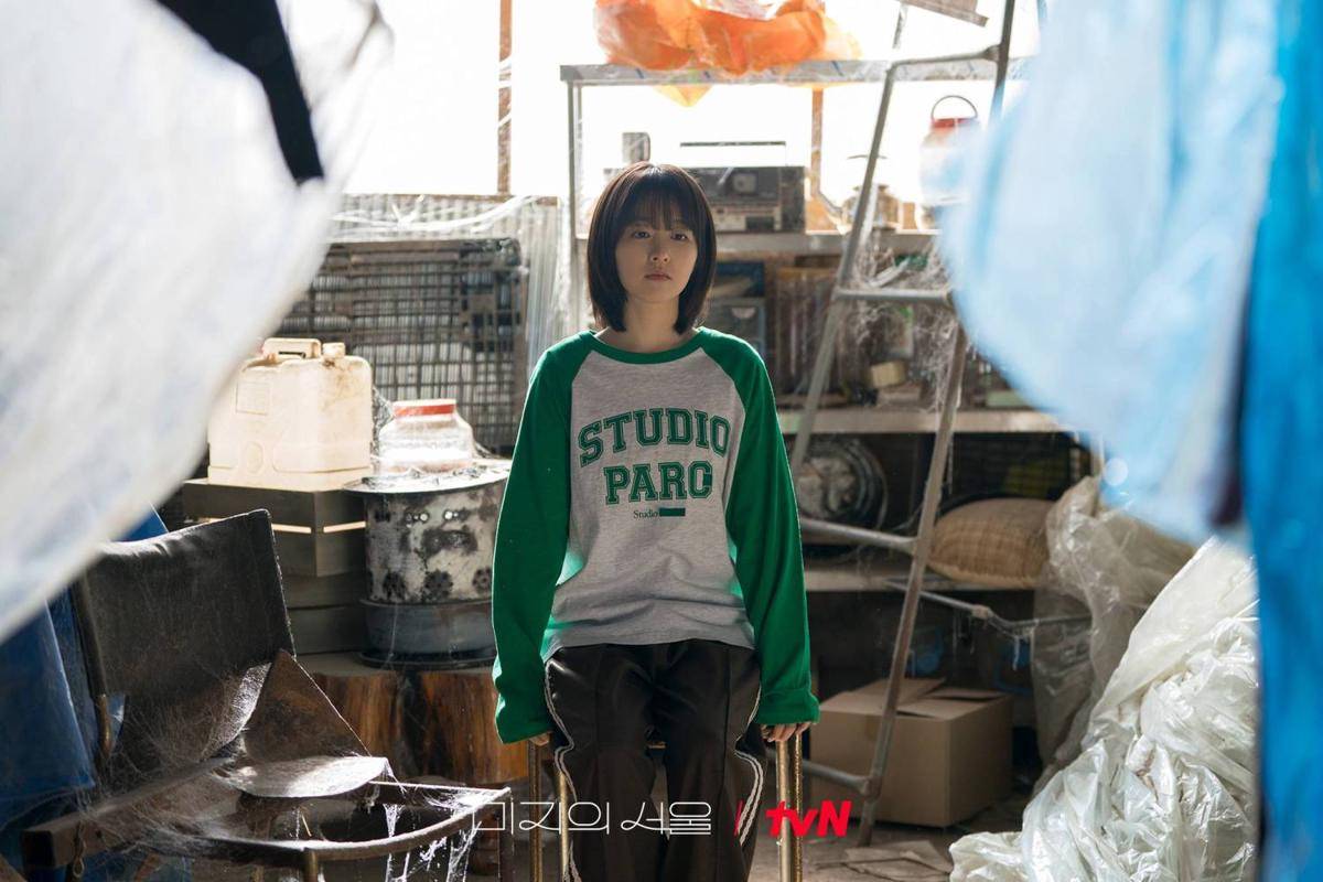 still cut drama Our Unwritten Seoul (dok. tvN/Our Unwritten Seoul)