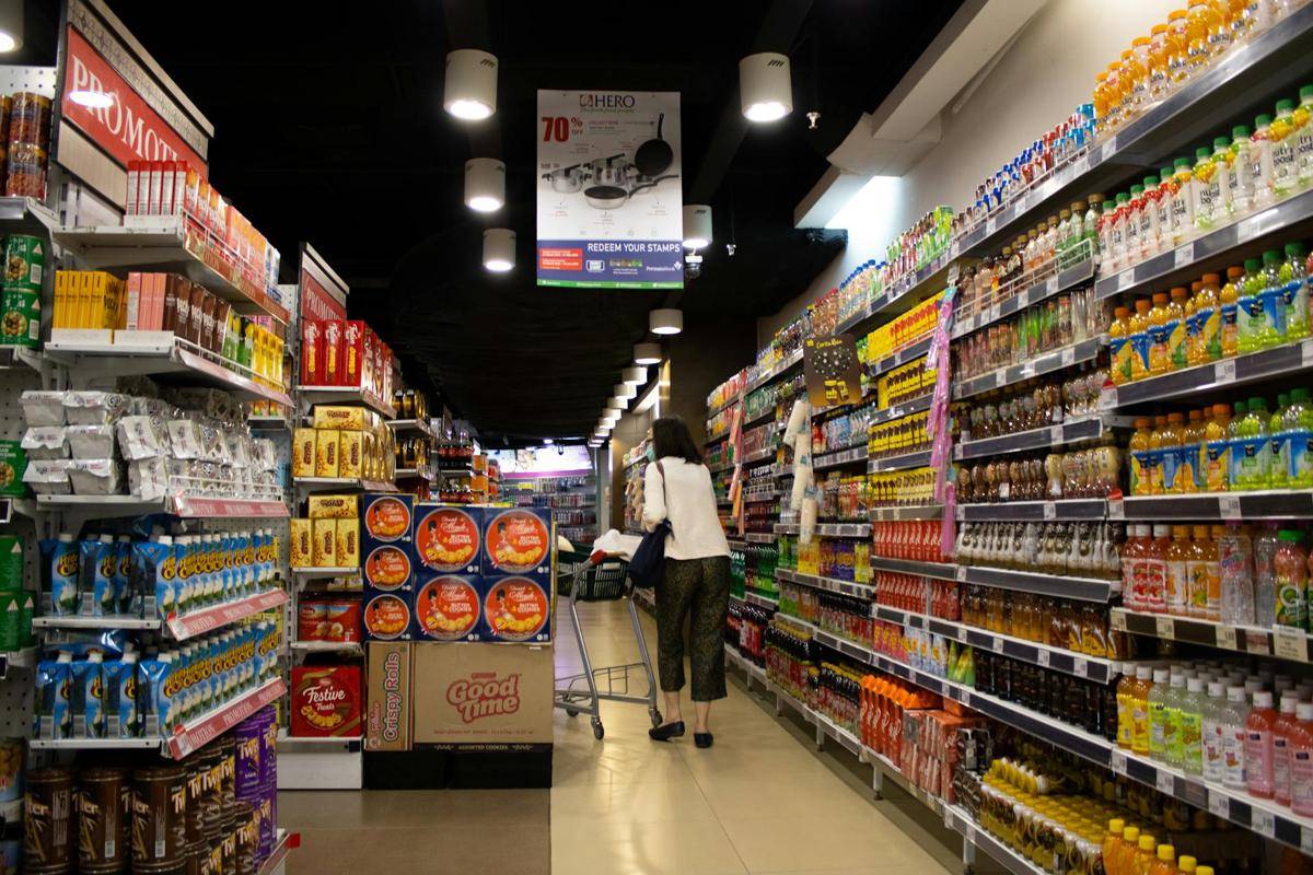 ilustrasi berbelanja di supermarket (pexels.com/hobiindustri)