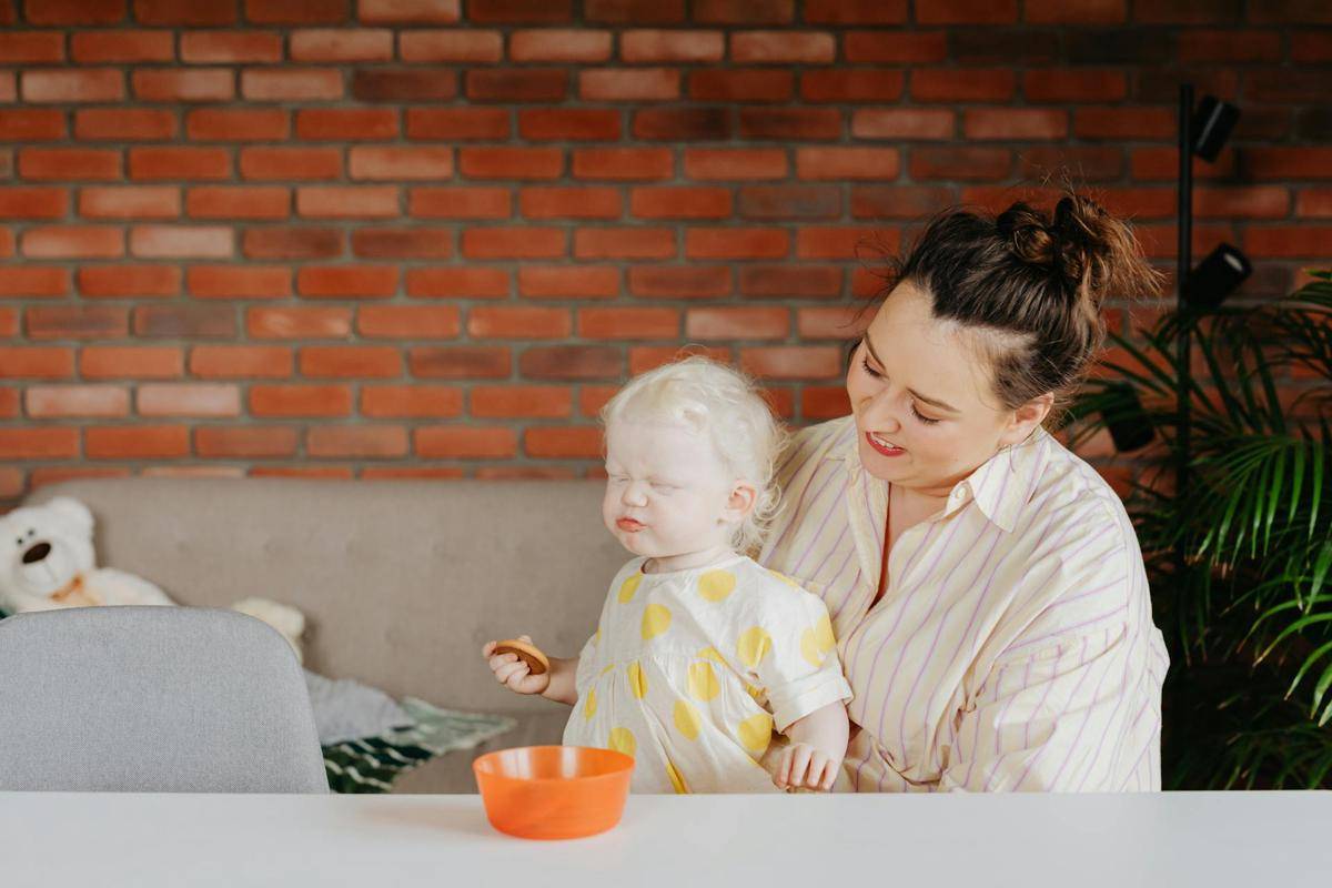 ilustrasi ibu dan anak (pexels.com/Photo By: Kaboompics.com)