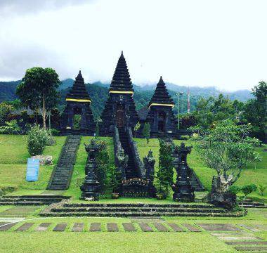 Pura Parahyangan Agung Jagatkartta