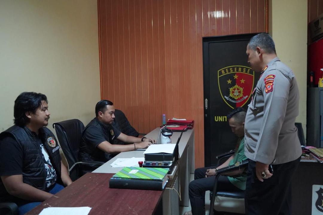 Acungkan Benda Mirip Senpi, Koboi Jalanan Tol Cipularang Diamankan