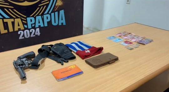 Barang bukti senjata api yang disita dari DPO KKB/Istimewa