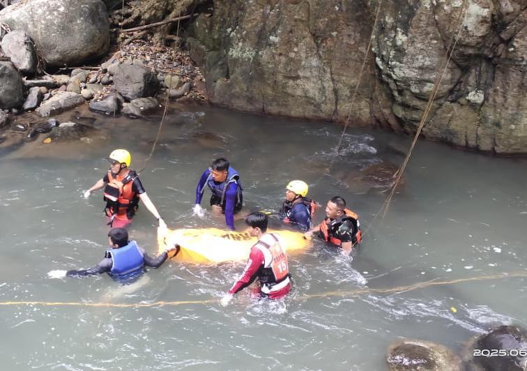 Asyik Berenang di Air Terjun, Dua Remaja di Bandar Lampung Tewas Tenggelam