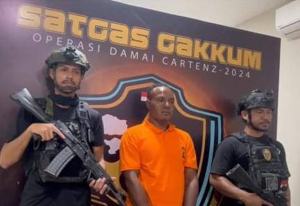 Yekis Wanimbo alias Salahmakan Tabuni, DPO KKB, ditangkap polisi di Mimika, Papua Tengah. (IDN Times/Istimewa)