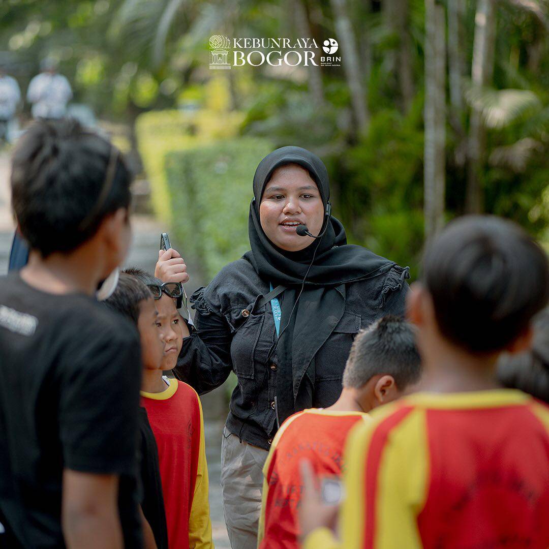 layanan tour guide di Kebun Raya Bogor (instagram.com/kebunraya_id) 